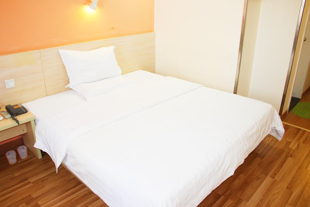 7Days Inn Guangzhou Gangding Longkou XI Road Exterior foto