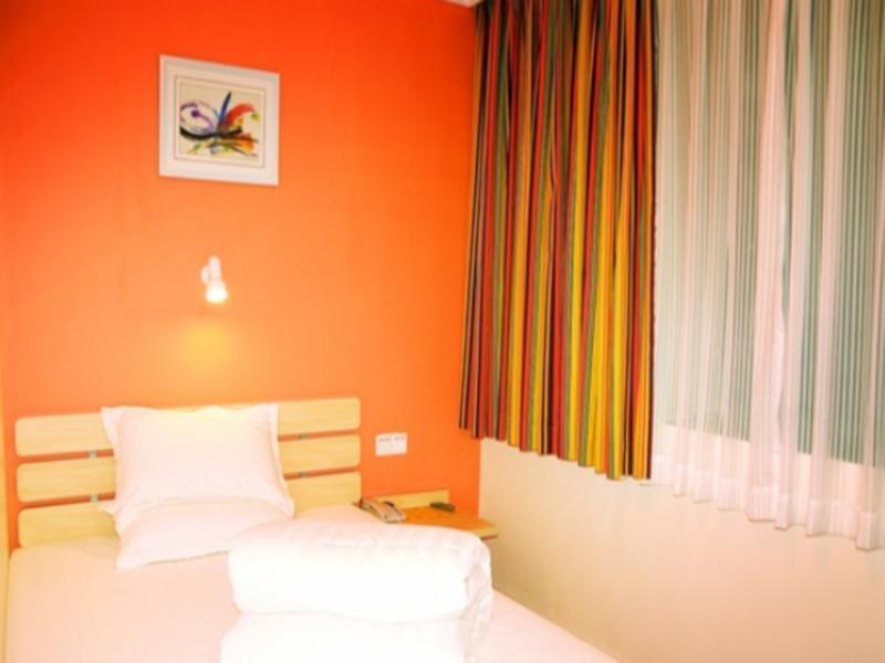 7Days Inn Guangzhou Gangding Longkou XI Road Exterior foto